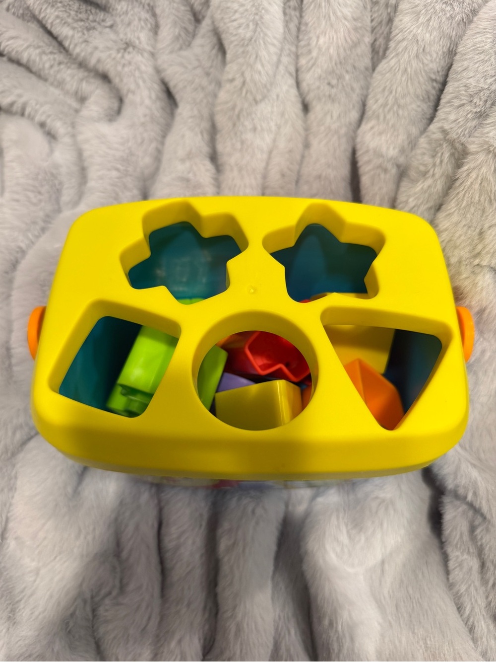 Fisher-Price Baby’s First Blocks Shape-Sorting Toy, for Infants 6+ Months - Picture 3 of 7